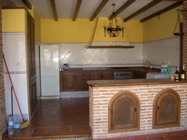 3 slaapkamer Villa te huur in Alhaurín de la Torre - € 1.800 (Ref: 5874783)