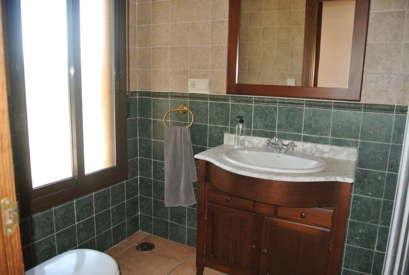 Chalet de 5 habitaciones en Alhaurín de la Torre en alquiler - 4.200 € (Ref: 5874788)