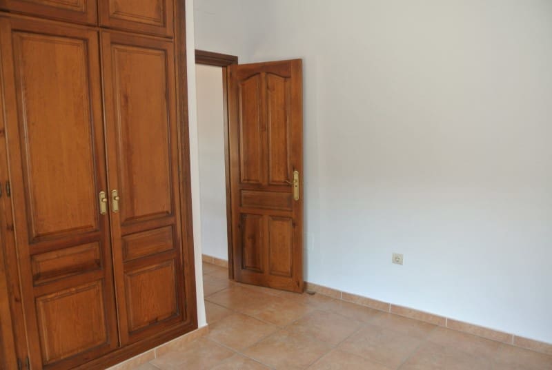 Chalet de 5 habitaciones en Alhaurín de la Torre en alquiler - 4.200 € (Ref: 5874788)