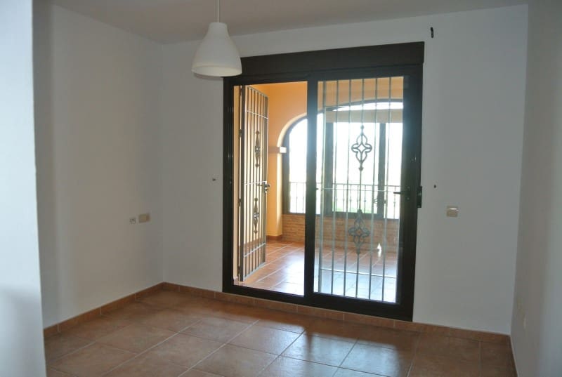 Chalet de 5 habitaciones en Alhaurín de la Torre en alquiler - 4.200 € (Ref: 5874788)