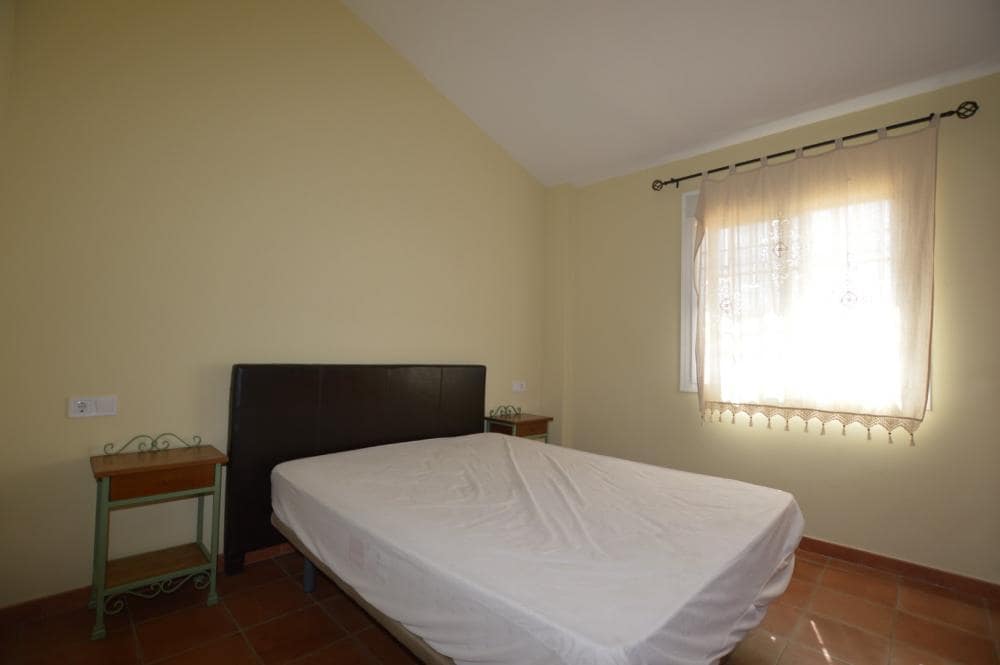 3 slaapkamer Huis te huur in Coin met zwembad - € 1.000 (Ref: 5993004)