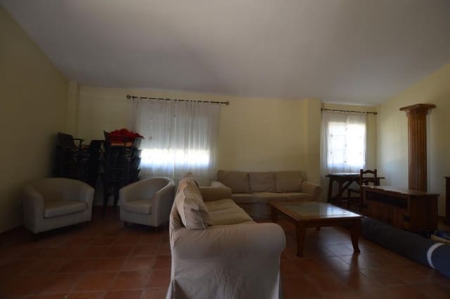 3 slaapkamer Huis te huur in Coín met zwembad - € 1.000 (Ref: 5993004)