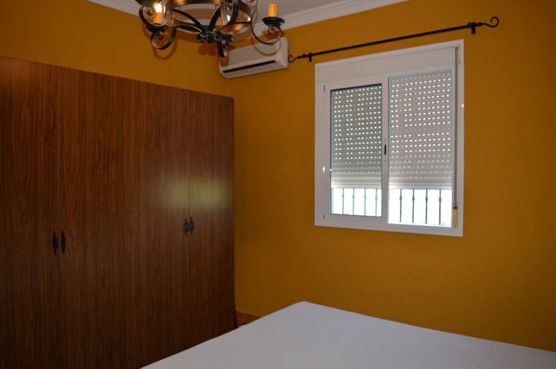 3 bedroom Villa for rent in Alhaurin de la Torre with pool - € 1,450 (Ref: 6079513)