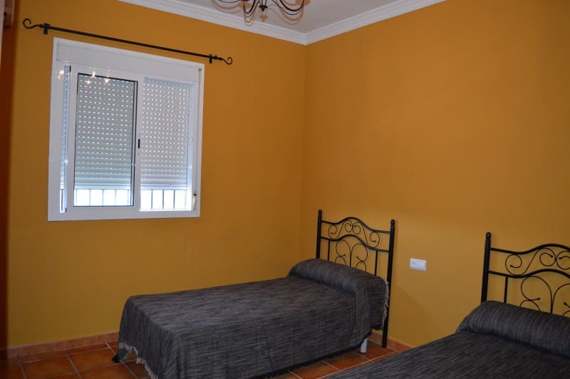 3 bedroom Villa for rent in Alhaurin de la Torre with pool - € 1,450 (Ref: 6079513)