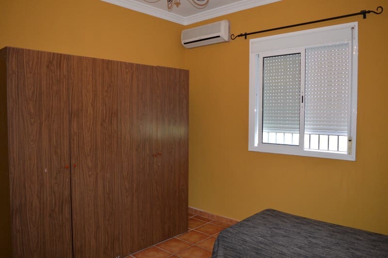 3 bedroom Villa for rent in Alhaurin de la Torre with pool - € 1,450 (Ref: 6079513)