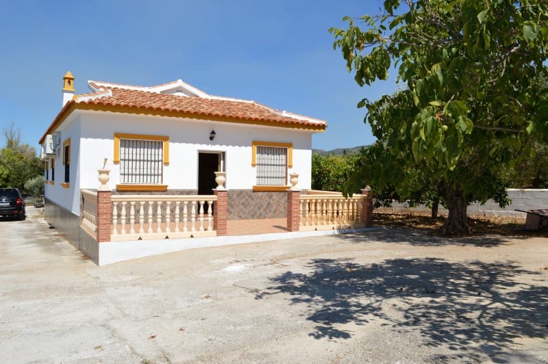3 bedroom Villa for rent in Alhaurin de la Torre with pool - € 1,450 (Ref: 6079513)