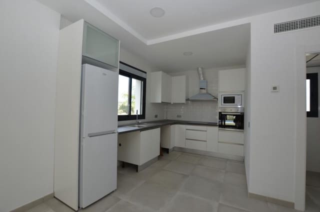 3 quarto Casa em Banda para arrendar em Alhaurín el Grande com piscina garagem - 1 650 € (Ref: 6569602)