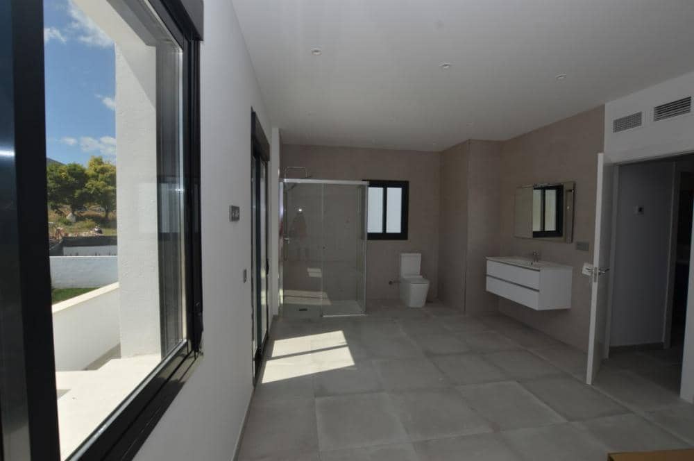 3 bedroom Townhouse for rent in Alhaurin el Grande with pool garage - € 1,650 (Ref: 6569602)