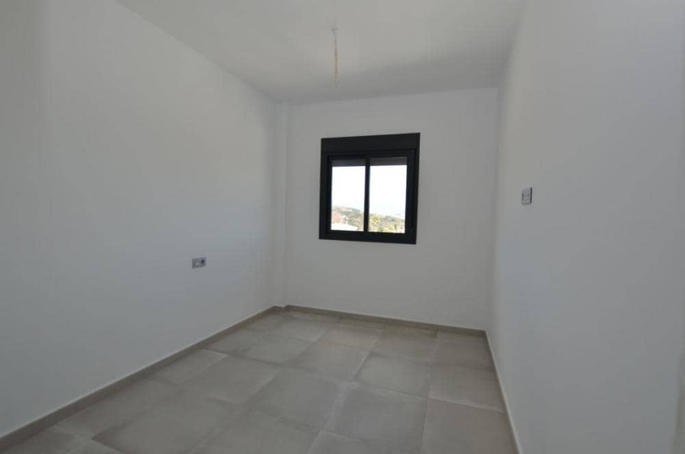 3 bedroom Townhouse for rent in Alhaurin el Grande with pool garage - € 1,650 (Ref: 6569602)