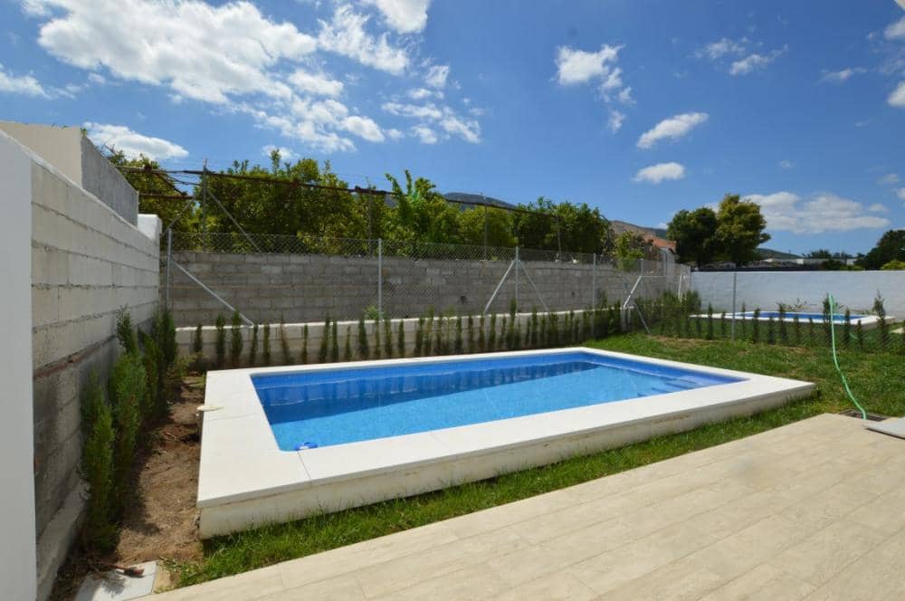 3 bedroom Townhouse for rent in Alhaurin el Grande with pool garage - € 1,650 (Ref: 6569602)