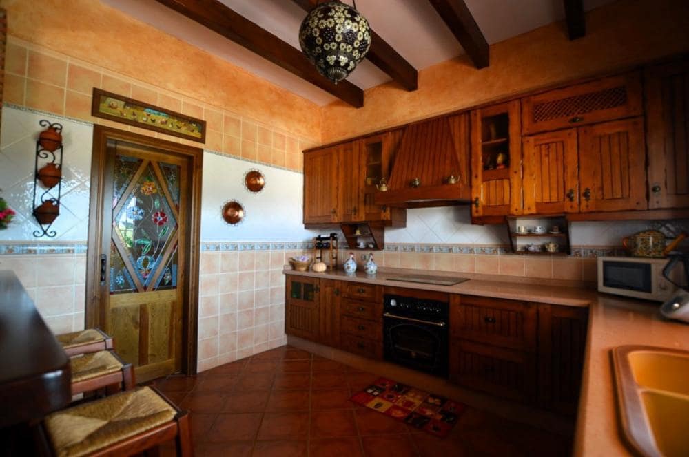 Chalet de 3 habitaciones en Alhaurín el Grande en alquiler con piscina garaje - 2.100 € (Ref: 7781862)
