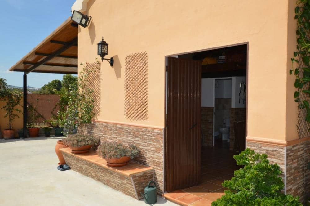 Chalet de 3 habitaciones en Alhaurín el Grande en alquiler con piscina garaje - 2.100 € (Ref: 7781862)