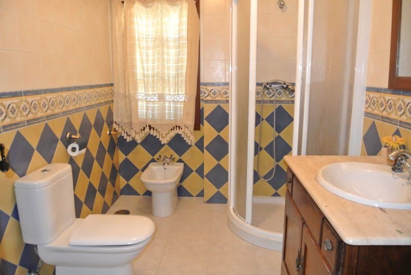 5 bedroom Villa for rent in Alhaurin el Grande with pool - € 2,500 (Ref: 8046004)