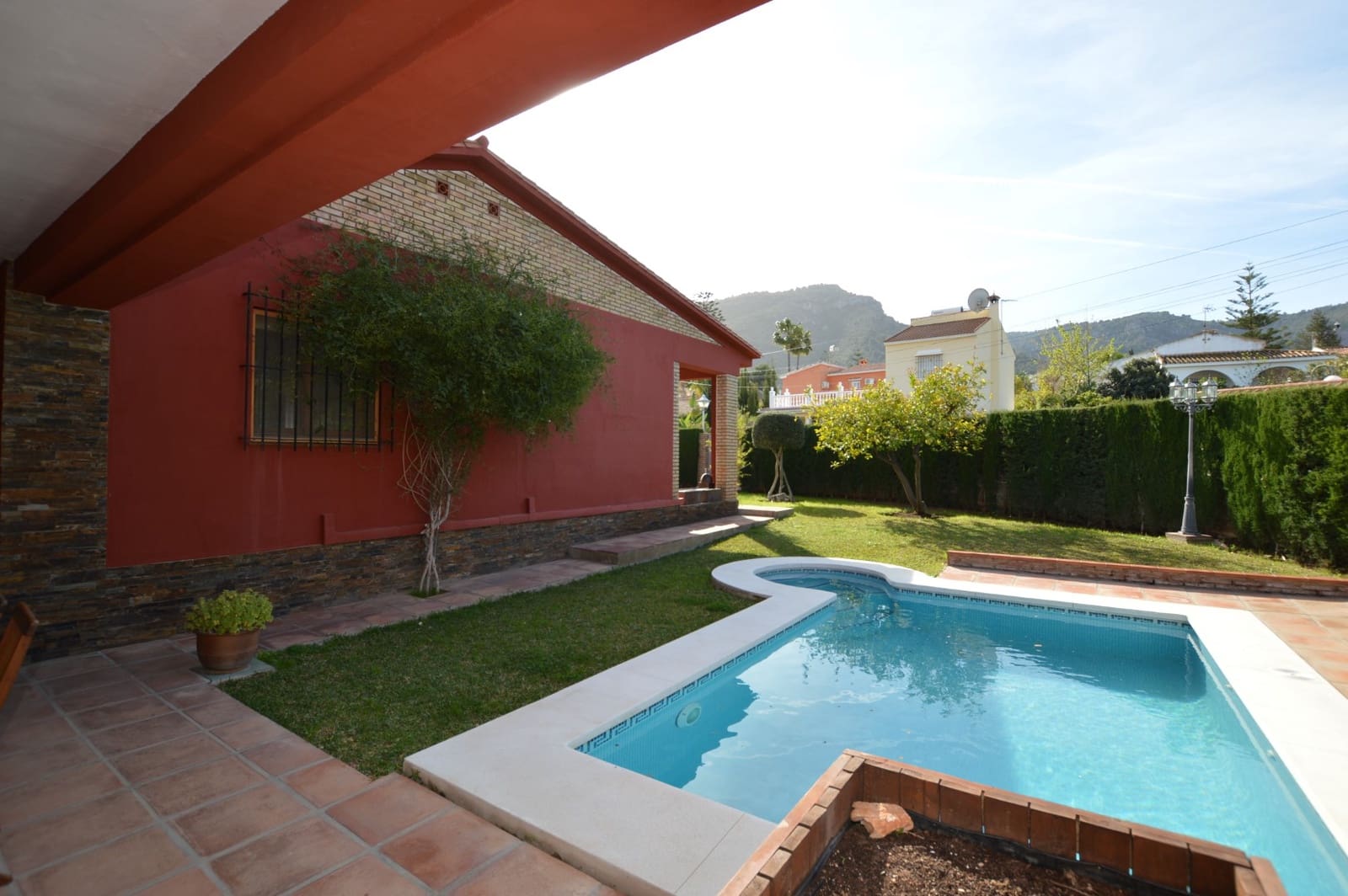 3 bedroom Villa for rent in Alhaurin de la Torre with pool - € 2,800 (Ref: 8125059)