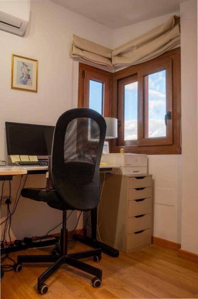 3 bedroom Villa for rent in Alhaurin de la Torre with pool - € 2,800 (Ref: 8125059)