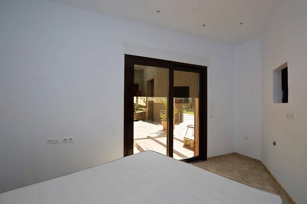 5 bedroom Villa for rent in Alhaurin el Grande with pool - € 3,500 (Ref: 8168211)