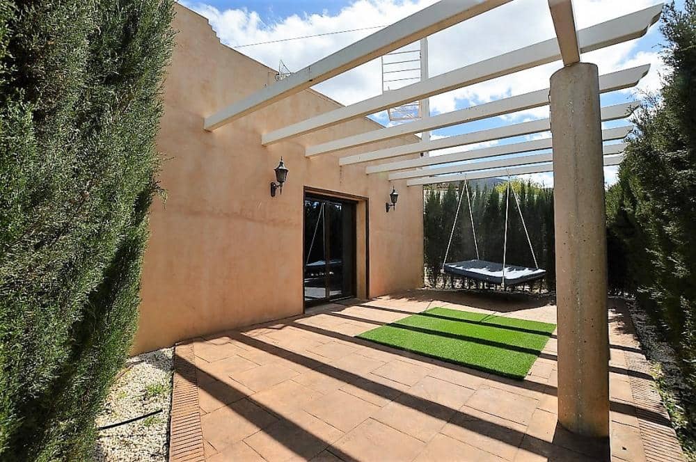 5 bedroom Villa for rent in Alhaurin el Grande with pool - € 3,500 (Ref: 8168211)