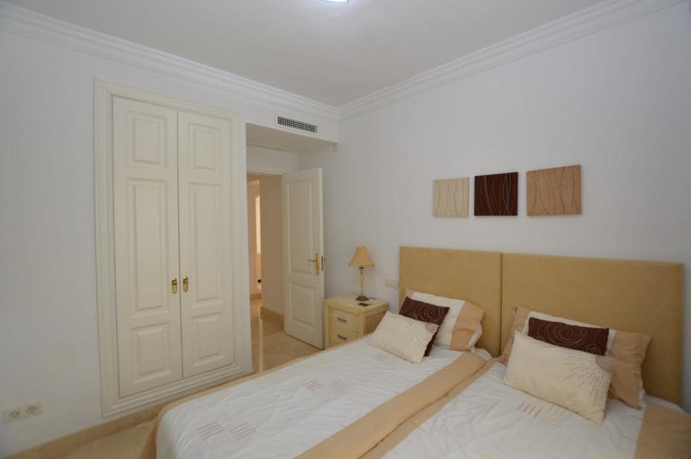 3 bedroom Apartment for sale in Bahia de Casares with pool garage - € 595,000 (Ref: 8338972)