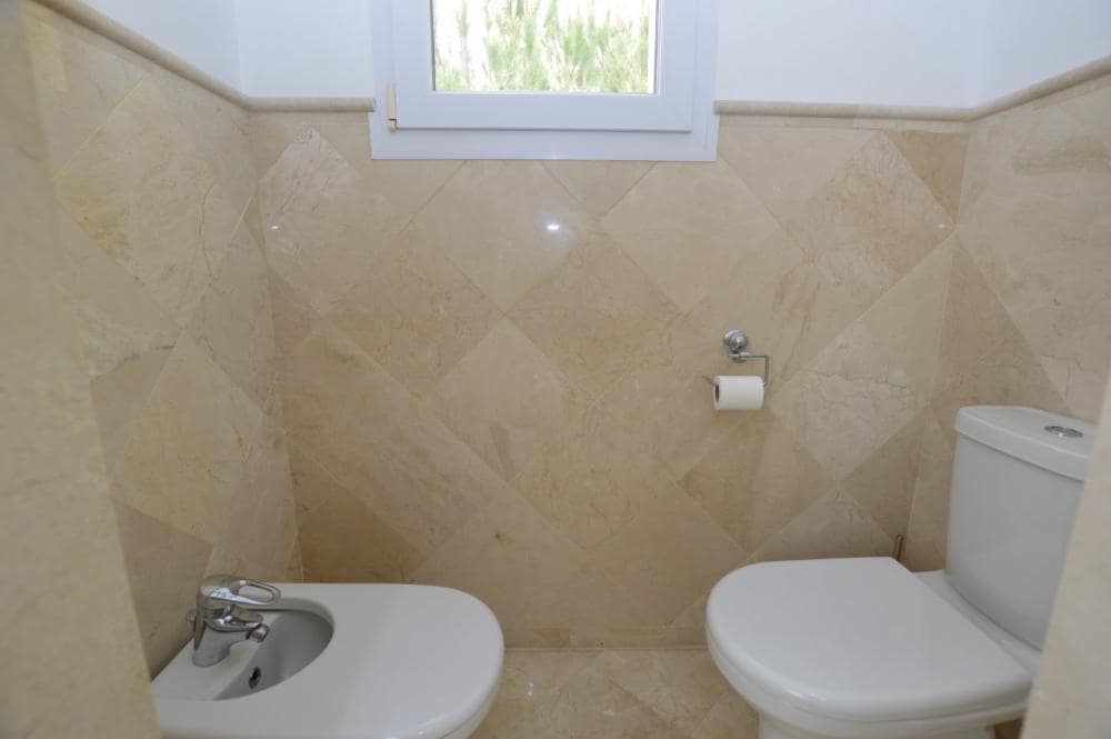 3 bedroom Apartment for sale in Bahia de Casares with pool garage - € 595,000 (Ref: 8338972)