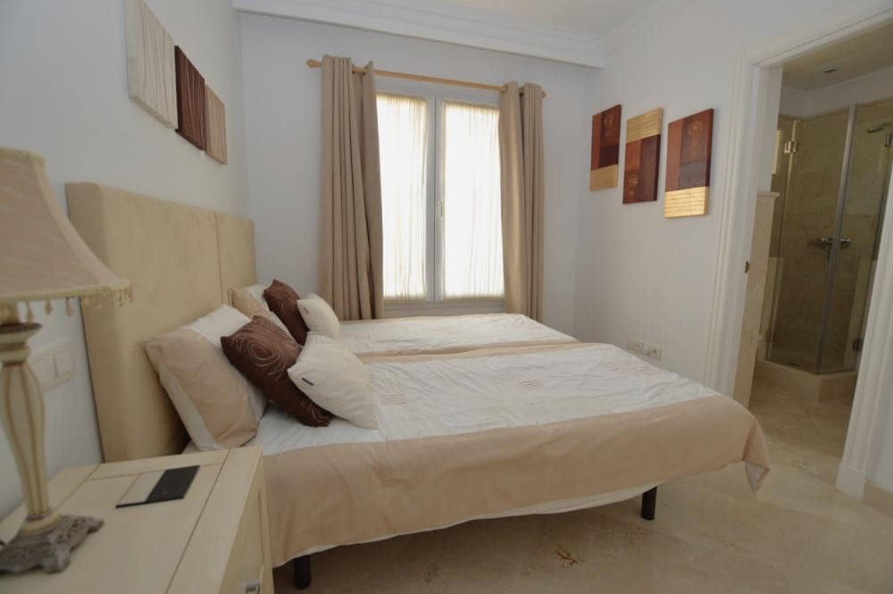 3 bedroom Apartment for sale in Bahia de Casares with pool garage - € 595,000 (Ref: 8338972)