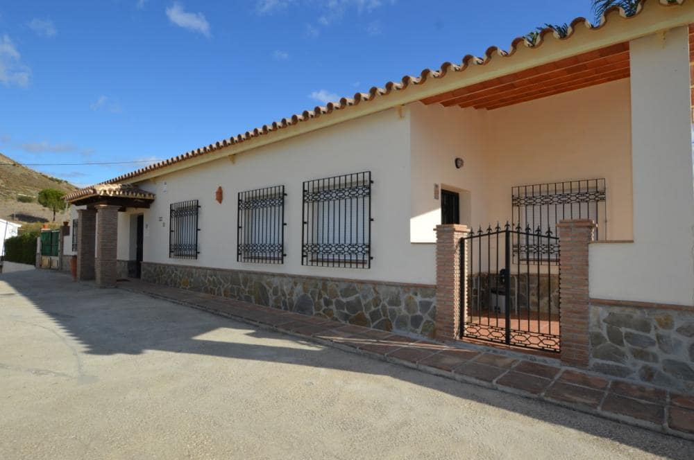 4 soveværelse Villa til leje i Alhaurin el Grande med swimmingpool - € 2.000 (Ref: 8545490)