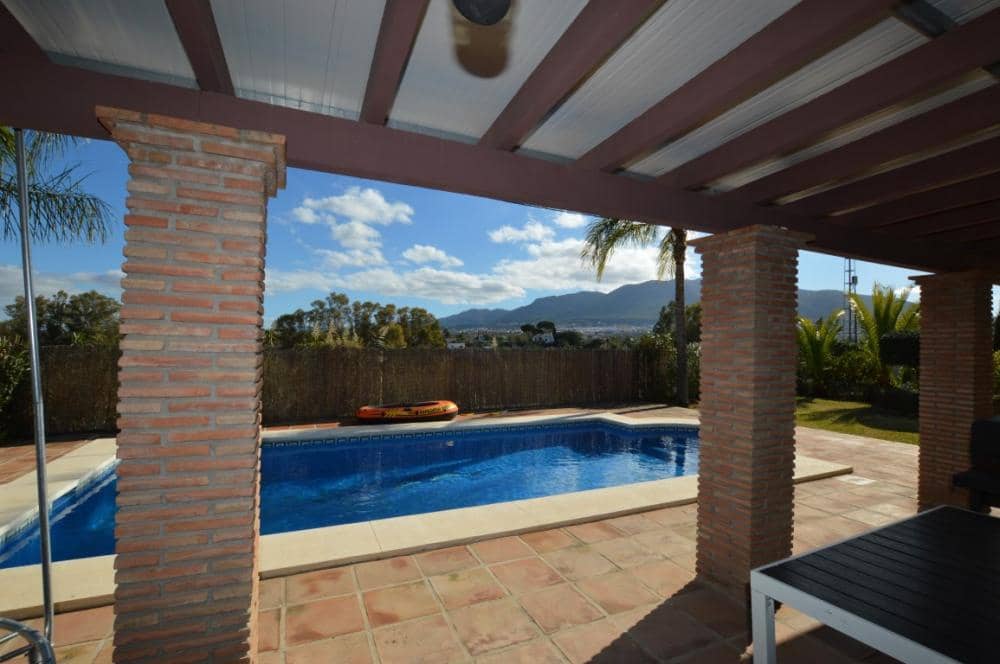 4 soveværelse Villa til leje i Alhaurin el Grande med swimmingpool - € 2.000 (Ref: 8545490)