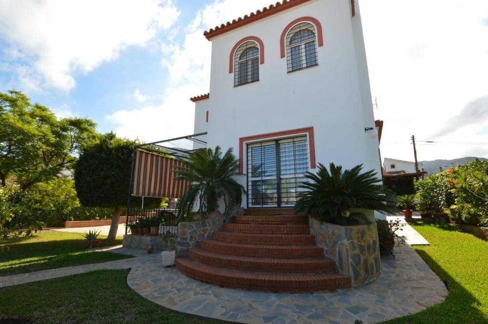 4 sypialnia Willa na sprzedaż w Alhaurin de la Torre z basenem - 825 000 € (Ref: 8600897)