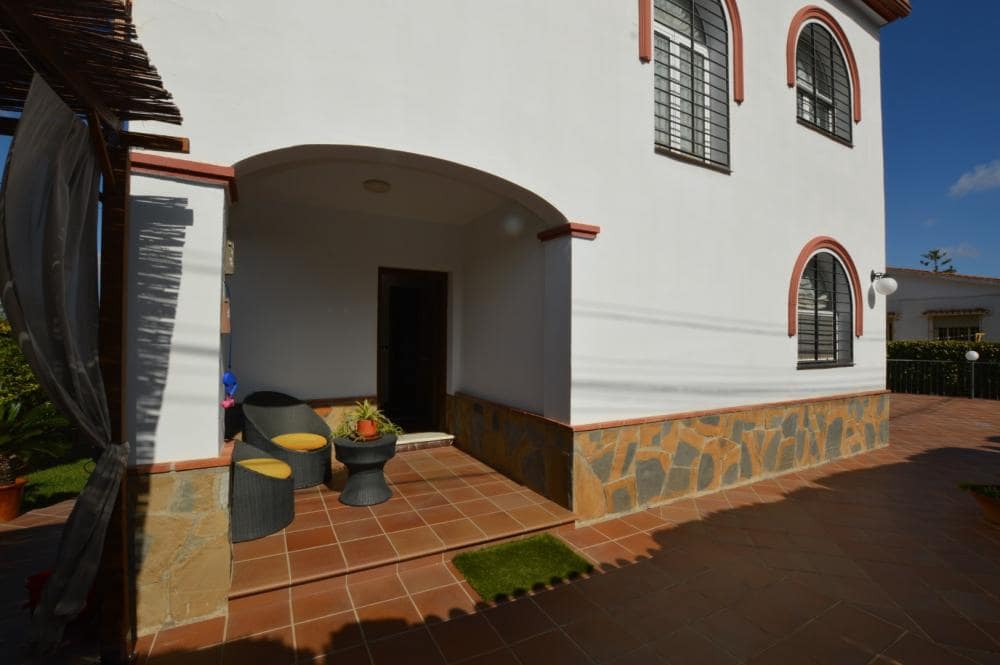 4 sypialnia Willa na sprzedaż w Alhaurin de la Torre z basenem - 825 000 € (Ref: 8600897)