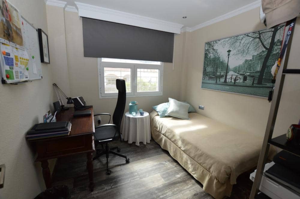 4 sypialnia Willa na sprzedaż w Alhaurin de la Torre z basenem - 825 000 € (Ref: 8600897)