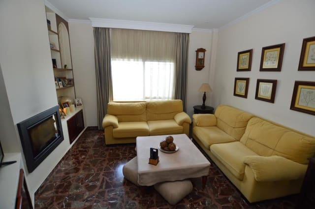 4 sypialnia Willa na sprzedaż w Alhaurín de la Torre z basenem - 825 000 € (Ref: 8600897)