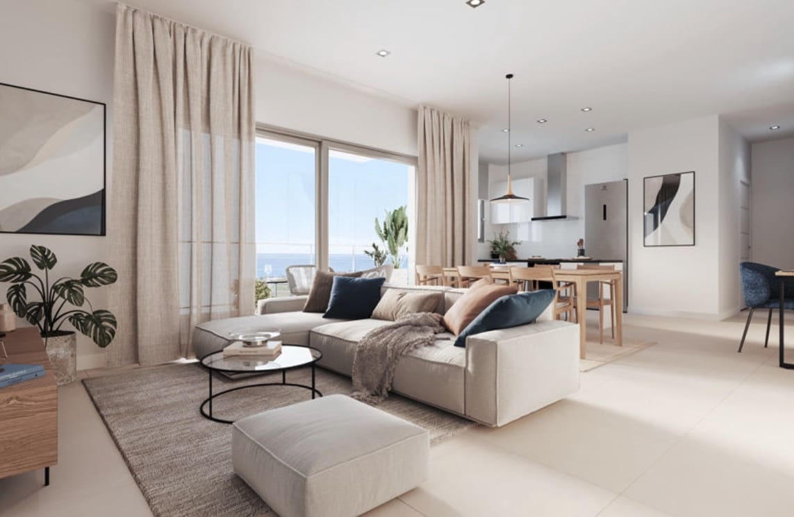 2 Zimmer Apartment zu verkaufen in Torre del Mar mit Pool - 322.500 € (Ref: 9311477)