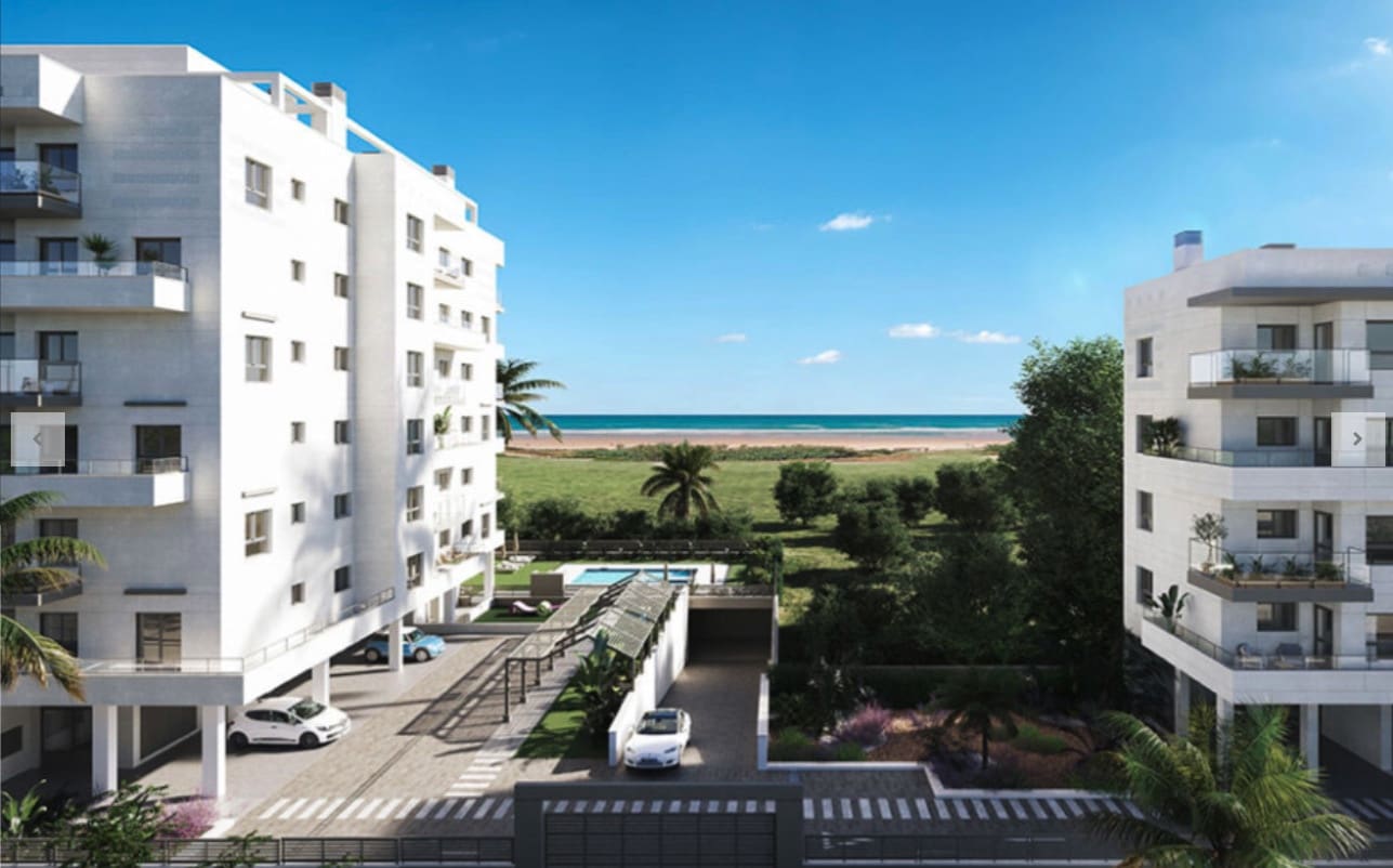 2 Zimmer Apartment zu verkaufen in Torre del Mar mit Pool - 322.500 € (Ref: 9311477)