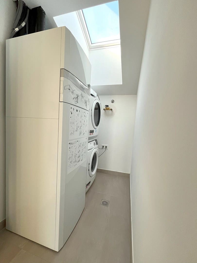 Apartamento de 3 habitaciones en Benalmadena Costa en venta con piscina - 849.000 € (Ref: 9311498)