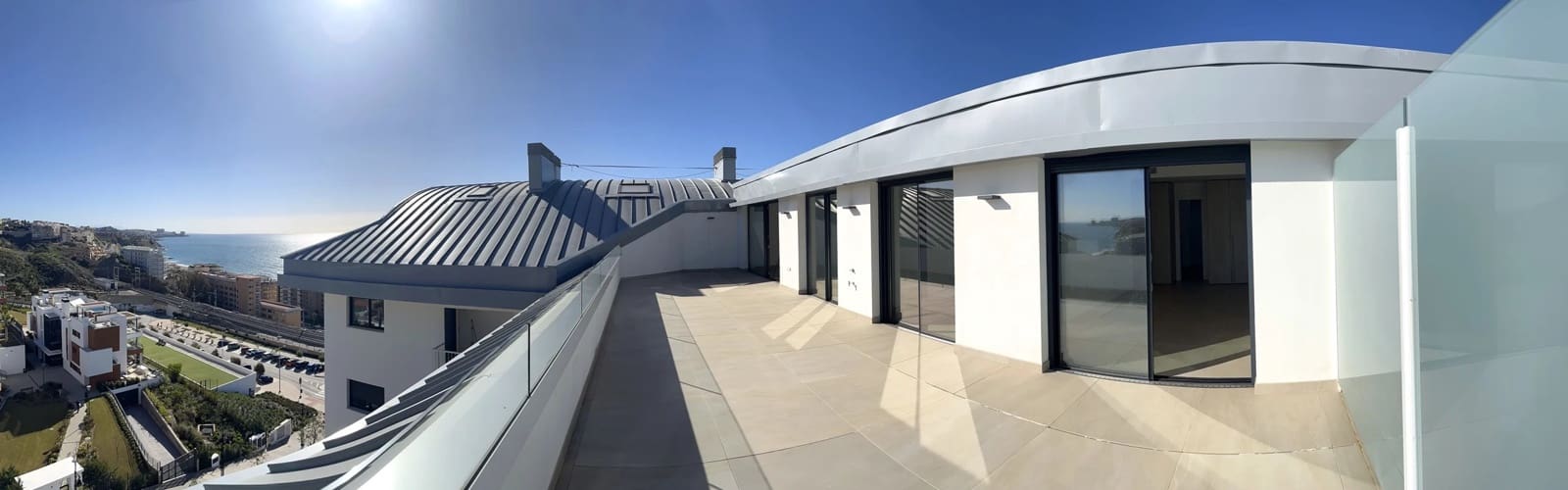 Apartamento de 3 habitaciones en Benalmadena Costa en venta con piscina - 849.000 € (Ref: 9311498)