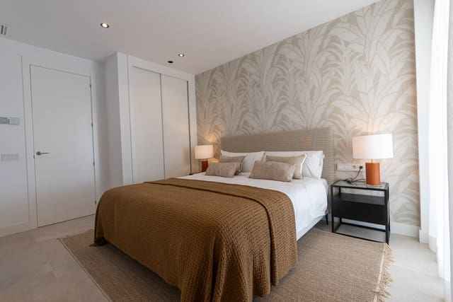 Apartamento de 2 habitaciones en New Golden Mile, Estepona en venta con piscina - 847.000 € (Ref: 9311503)