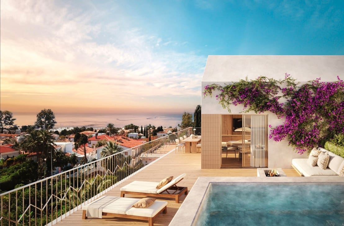 2 bedroom Apartment for sale in Torremolinos with pool - € 504,000 (Ref: 9311657)