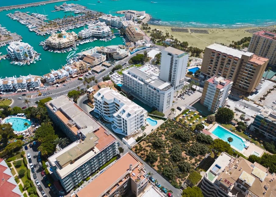2 sovrum Lägenhet till salu i Benalmadena Costa - 704 000 € (Ref: 9311666)