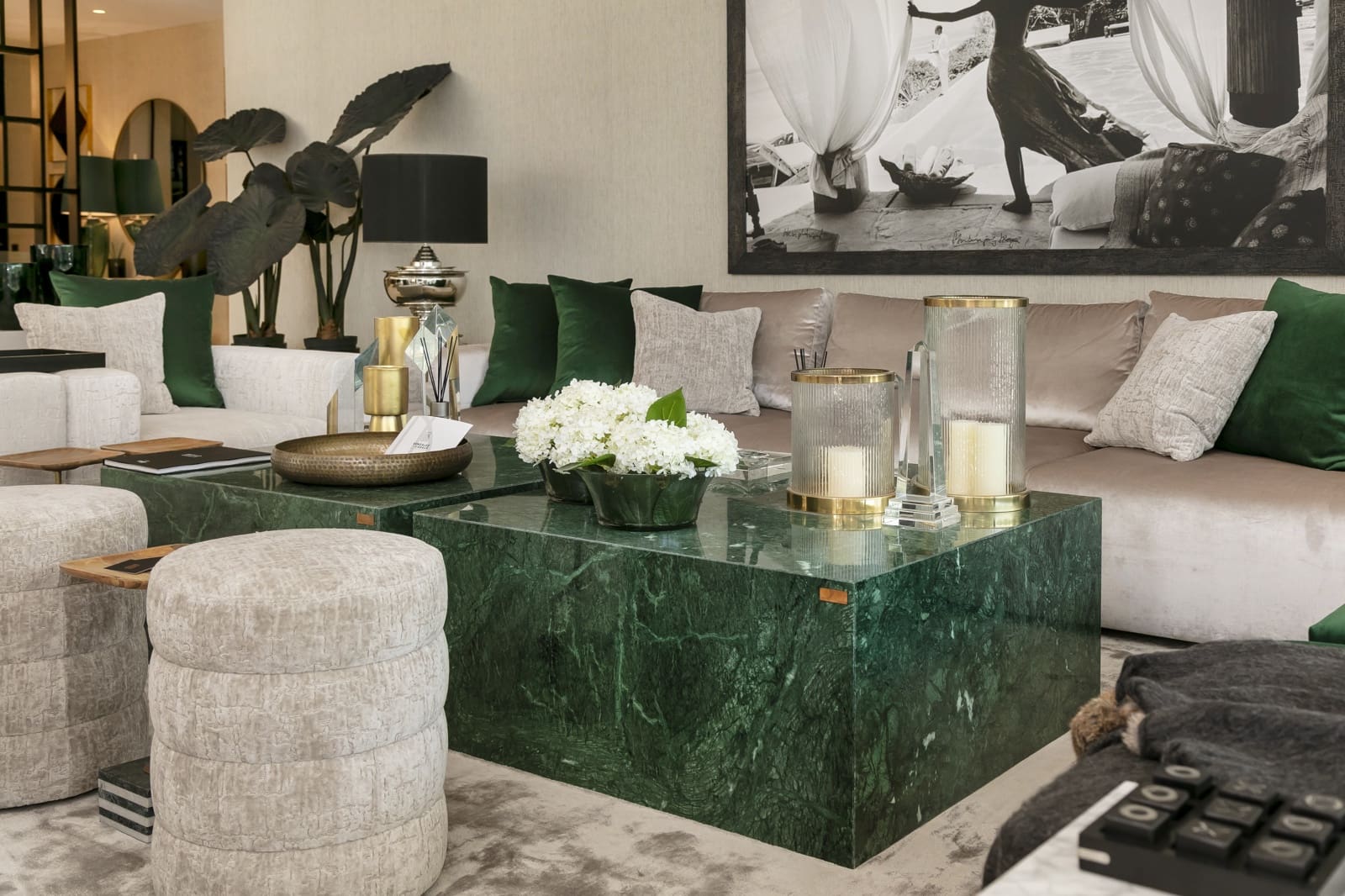 Apartamento de 3 habitaciones en Marbella en venta con piscina - 3.500.000 € (Ref: 9311732)