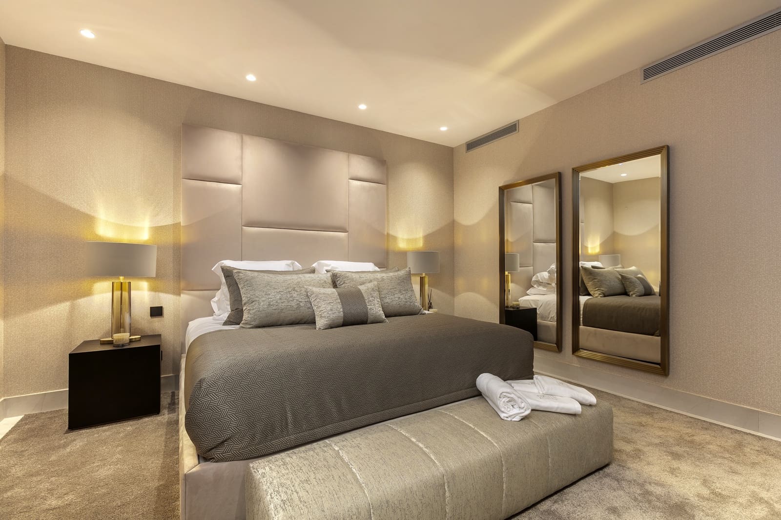 Apartamento de 3 habitaciones en Marbella en venta con piscina - 3.500.000 € (Ref: 9311732)