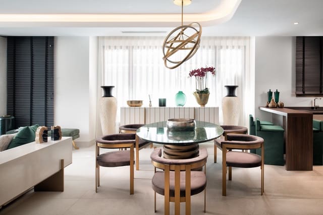 Apartamento de 3 habitaciones en Marbella en venta con piscina - 3.500.000 € (Ref: 9311732)