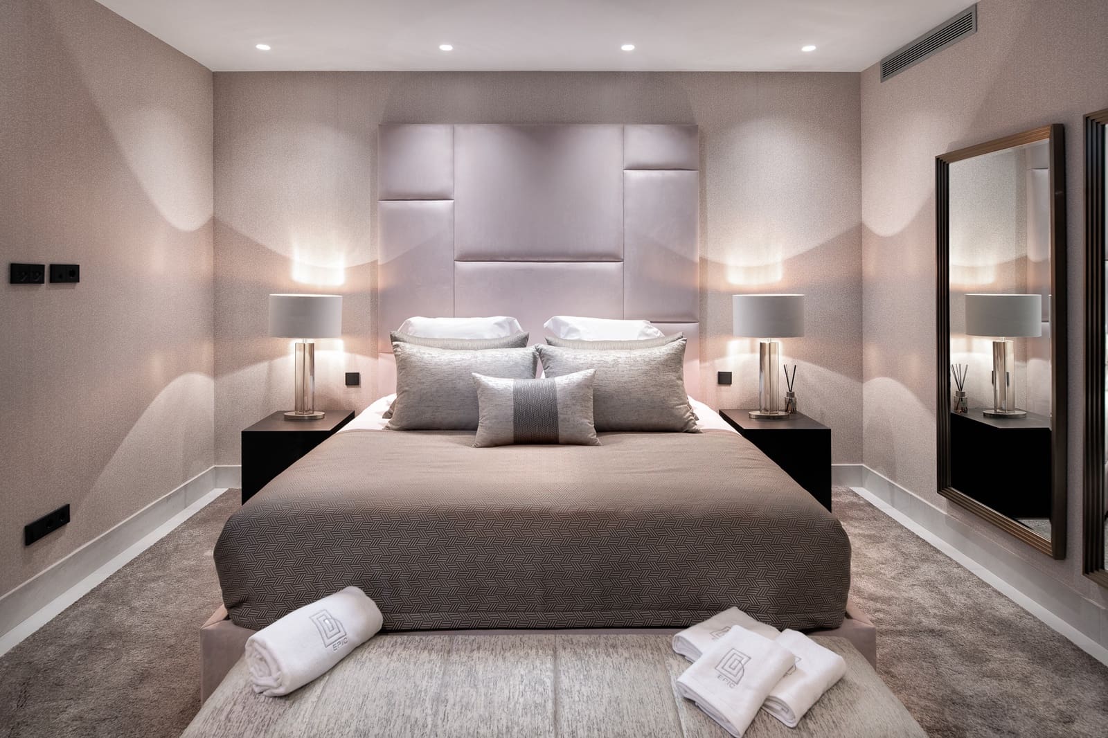 Apartamento de 3 habitaciones en Marbella en venta con piscina - 3.500.000 € (Ref: 9311732)