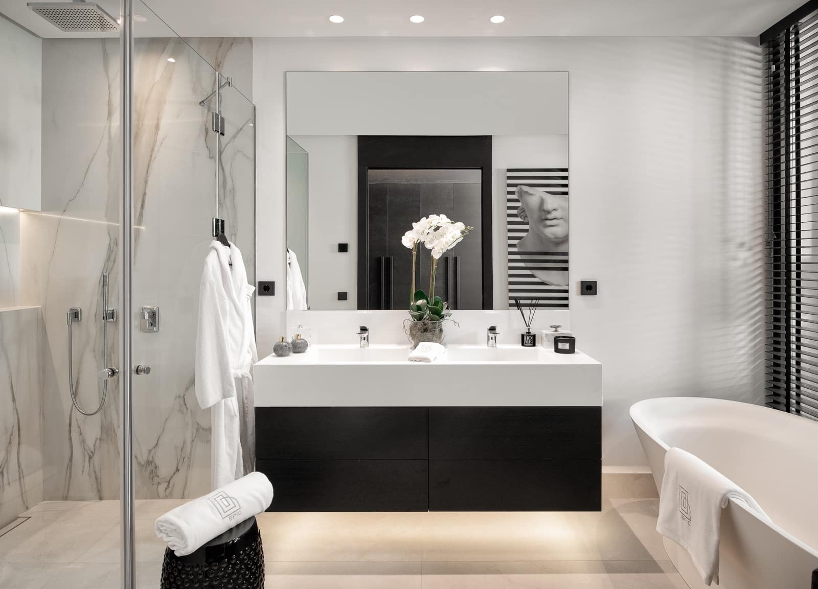 Apartamento de 3 habitaciones en Marbella en venta con piscina - 3.500.000 € (Ref: 9311732)