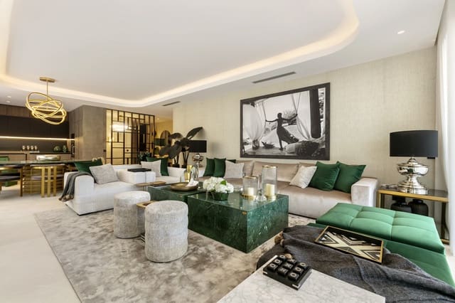 Apartamento de 3 habitaciones en Marbella en venta con piscina - 3.500.000 € (Ref: 9311732)