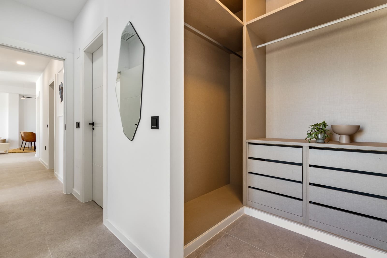 2 bedroom Apartment for sale in Fuengirola with pool - € 429,950 (Ref: 9311759)