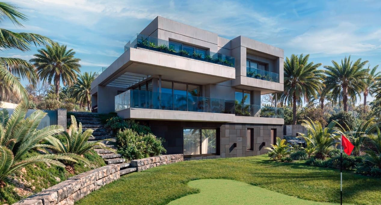 4 bedroom Villa for sale in Mijas with pool - € 1,470,000 (Ref: 9311766)