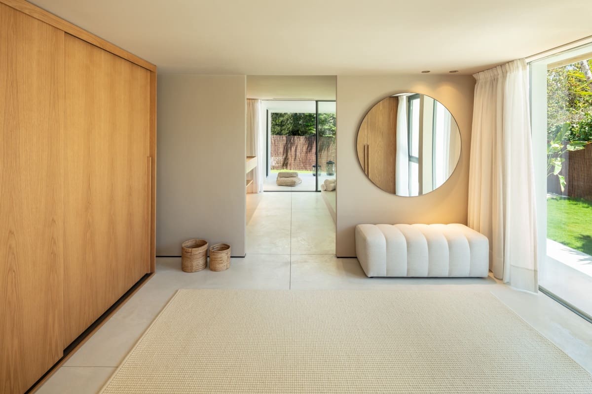 4 bedroom Villa for sale in Marbella with pool - € 3,550,000 (Ref: 9311836)