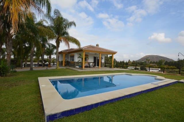 3 bedroom Villa for rent in Alhaurín el Grande with pool - € 2,200 (Ref: 9312024)
