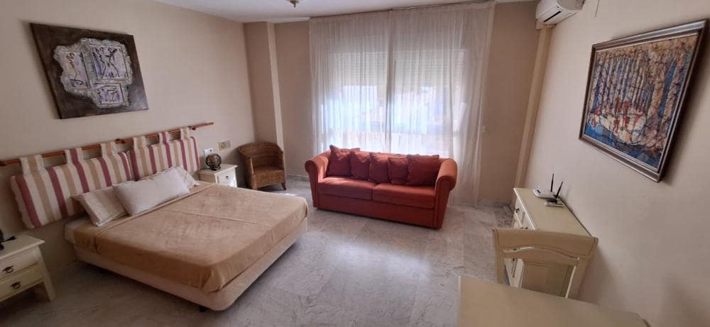 Apartament na sprzedaż w Alhaurin de la Torre - 140 000 € (Ref: 9371361)