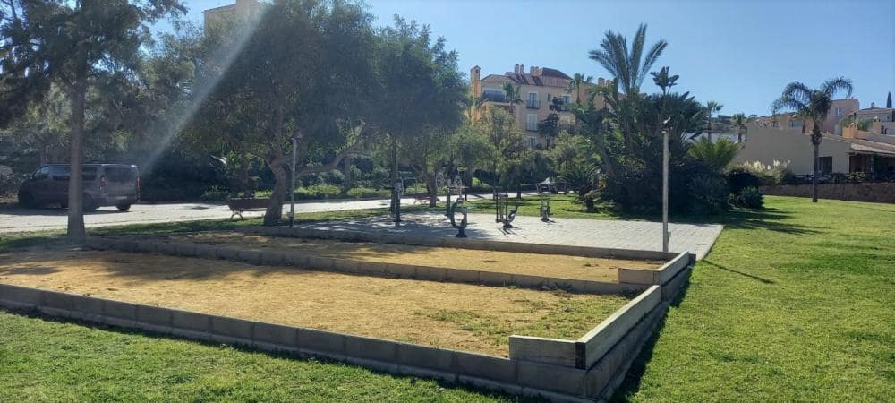 Apartament na sprzedaż w Alhaurin de la Torre - 140 000 € (Ref: 9371361)