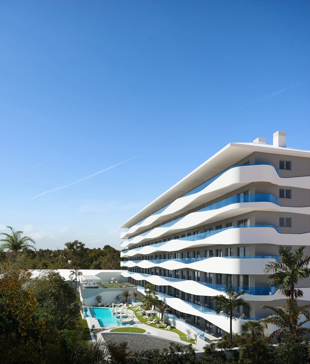 2 bedroom Apartment for sale in Fuengirola with pool - € 634,000 (Ref: 9397842)